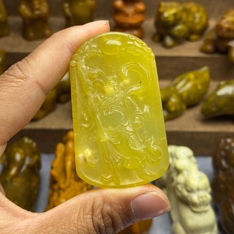 蛇纹石玉未镶嵌颈饰87