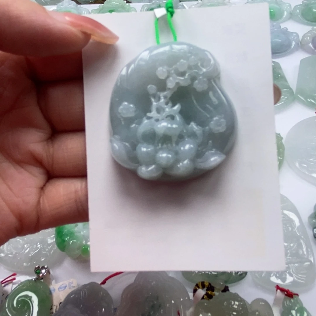 颈饰未镶嵌翡翠天然翡翠吊坠a货