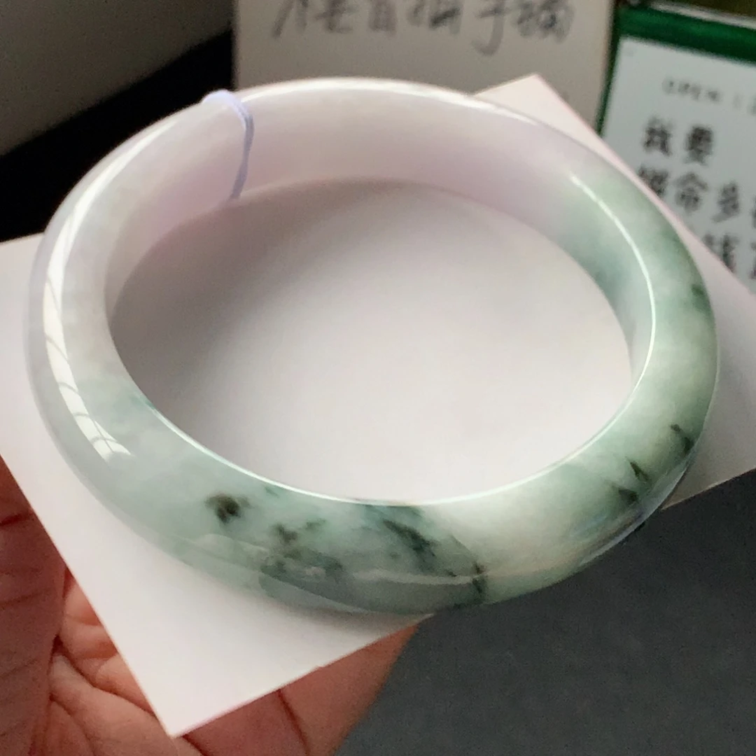 翡翠手镯未镶嵌79号62.2-12.3-9.3