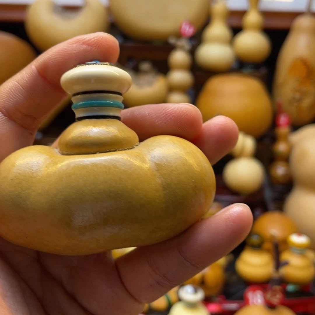 张*瑜葫芦头等多种口味的水果和水果