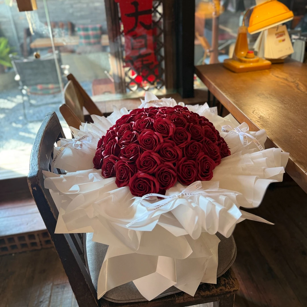 情人节生日礼物苏醒玫瑰花生日花束高档包装永生花送恋人送女友