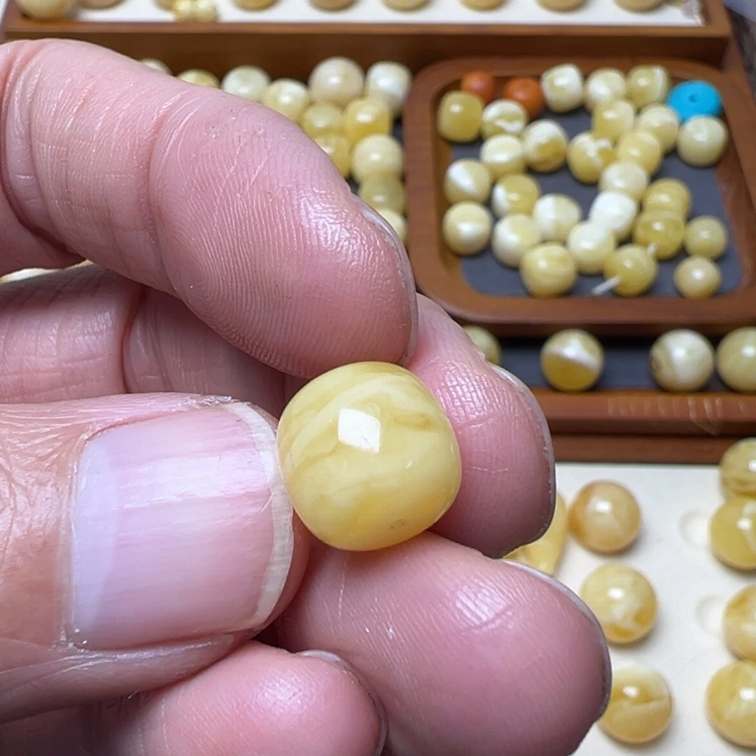 鸭***了裸石蜜蜡未镶嵌琥珀蜜蜡