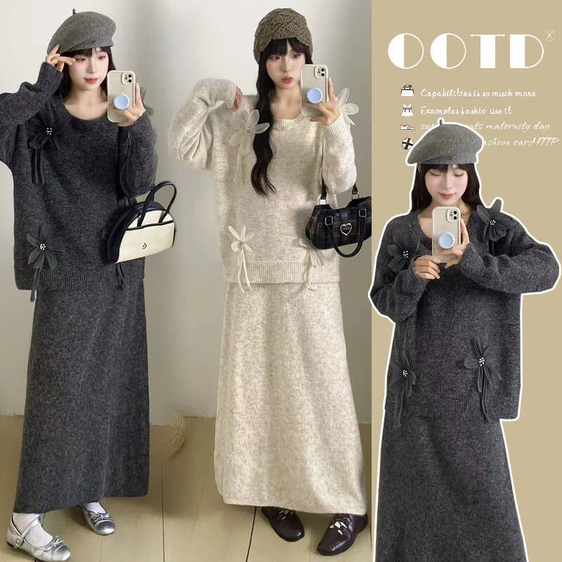 2025年孕妇装小香风立体花朵针织衫秋冬巨好看法式两件套韩版