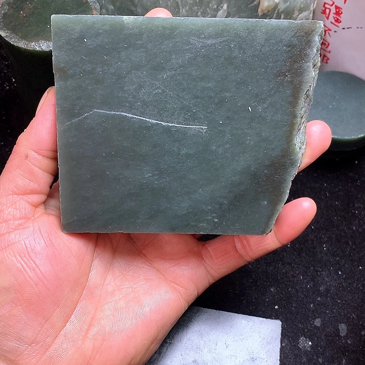 和田玉（糖玉）未镶嵌珠宝奇石