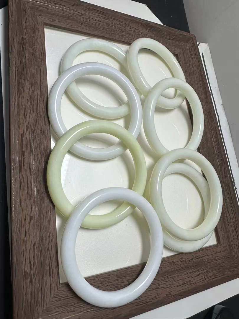 时尚百搭【蓝田玉】【圆条手镯】（拍一发一多样性发货）