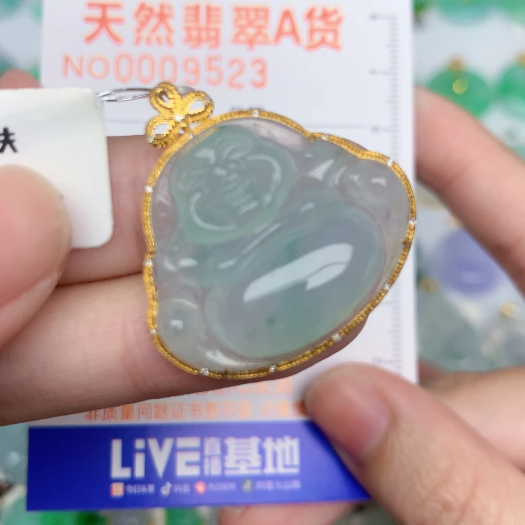 翡翠18K金镶嵌颈饰佛公