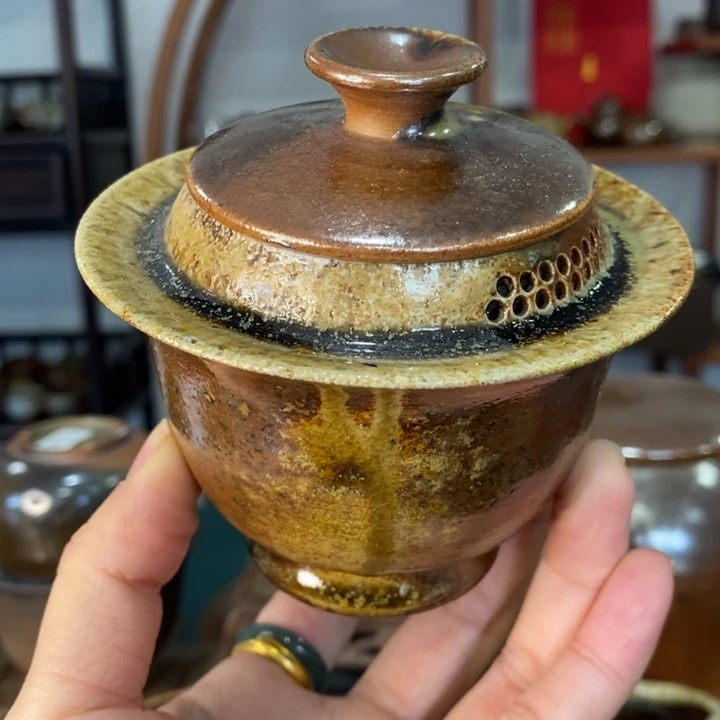 白泥150毫升两处瑕宝瓶好用得很