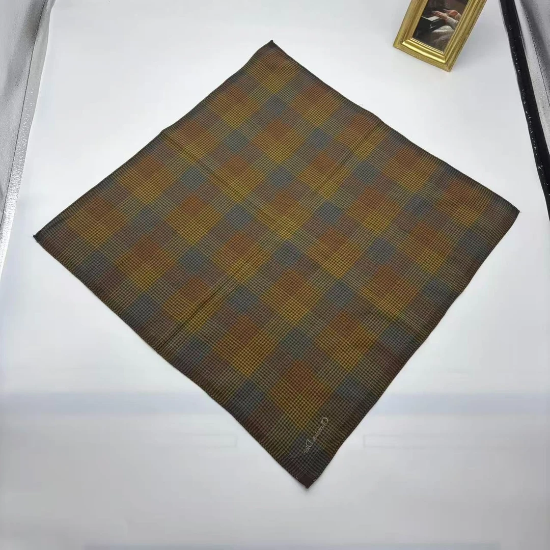 95新 DIOR/迪奥 海囤/迪奥/丝巾/yy11000