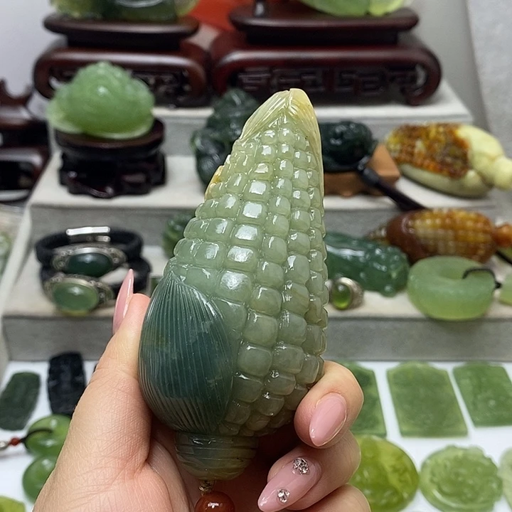 未镶嵌岫玉手把件