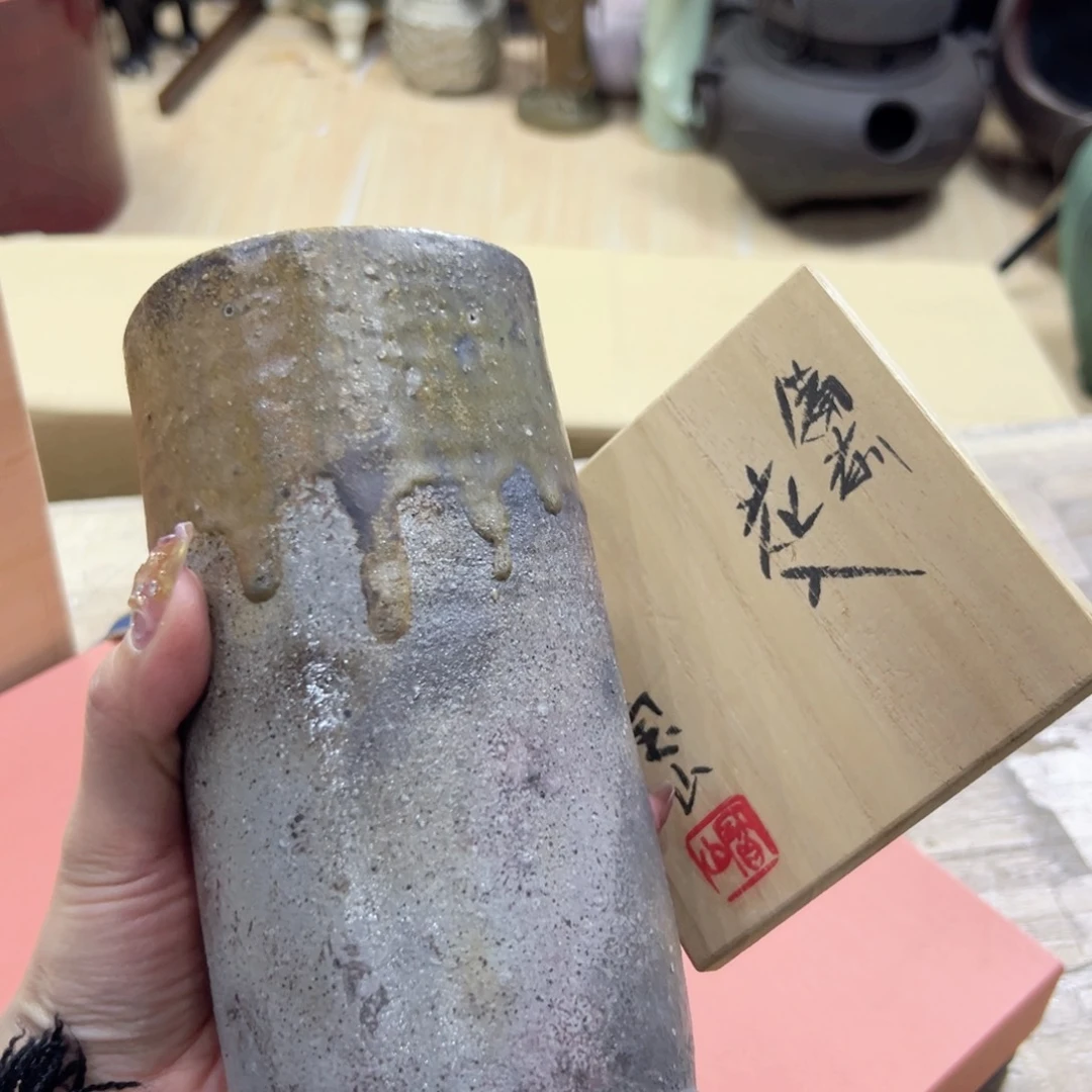 瓷片陶瓷和金属表面上