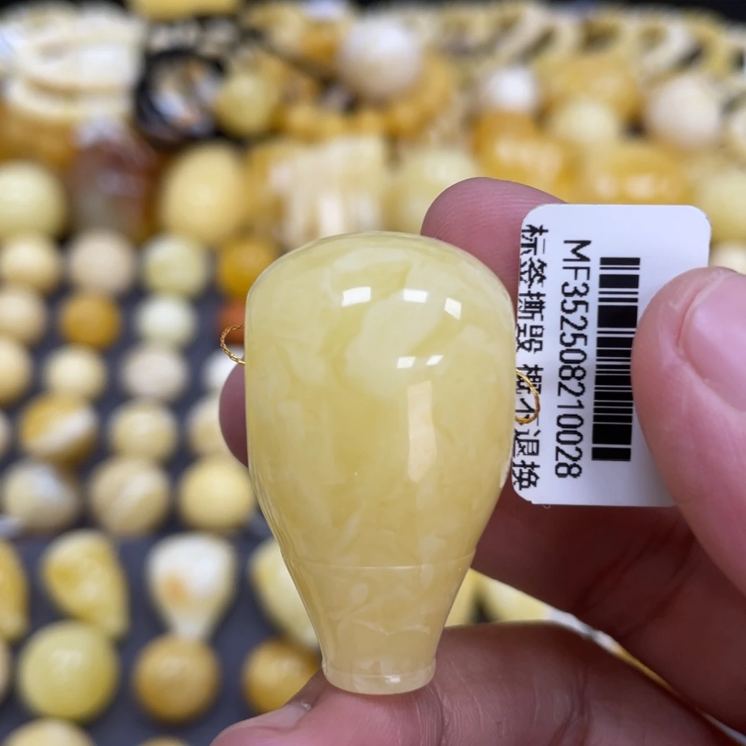 琥珀未镶嵌裸石21.4mm妖花三通