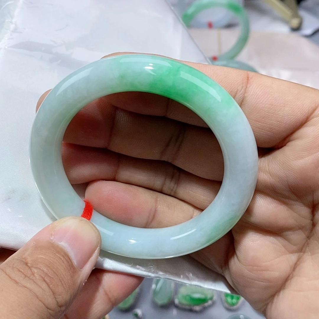 【闪购商品】翡翠手镯未镶嵌