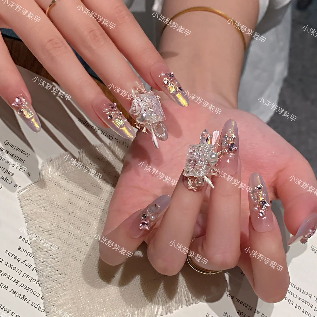 【甜御蕾丝】小沫野穿戴甲白色方糖堆钻蝴蝶碎钻高级渐变显白款美甲