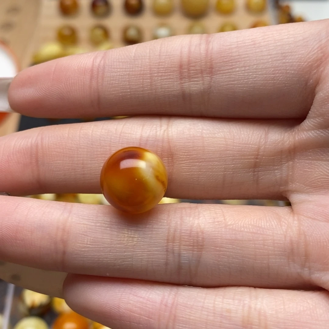 繁***6蜜蜡未镶嵌裸石蜜蜡