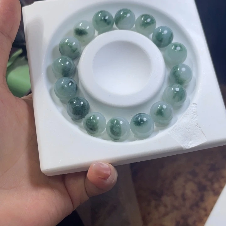 公***工翡翠未镶嵌手链边角料