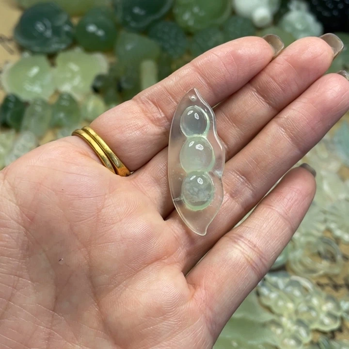 蛇纹石玉合金颈饰