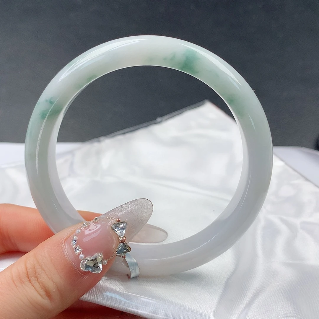 翡翠手镯未镶嵌103正57