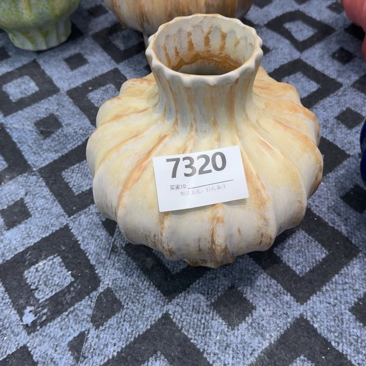 姜***厚瓷片景德镇高温花器编码7320高28口8默认无孔