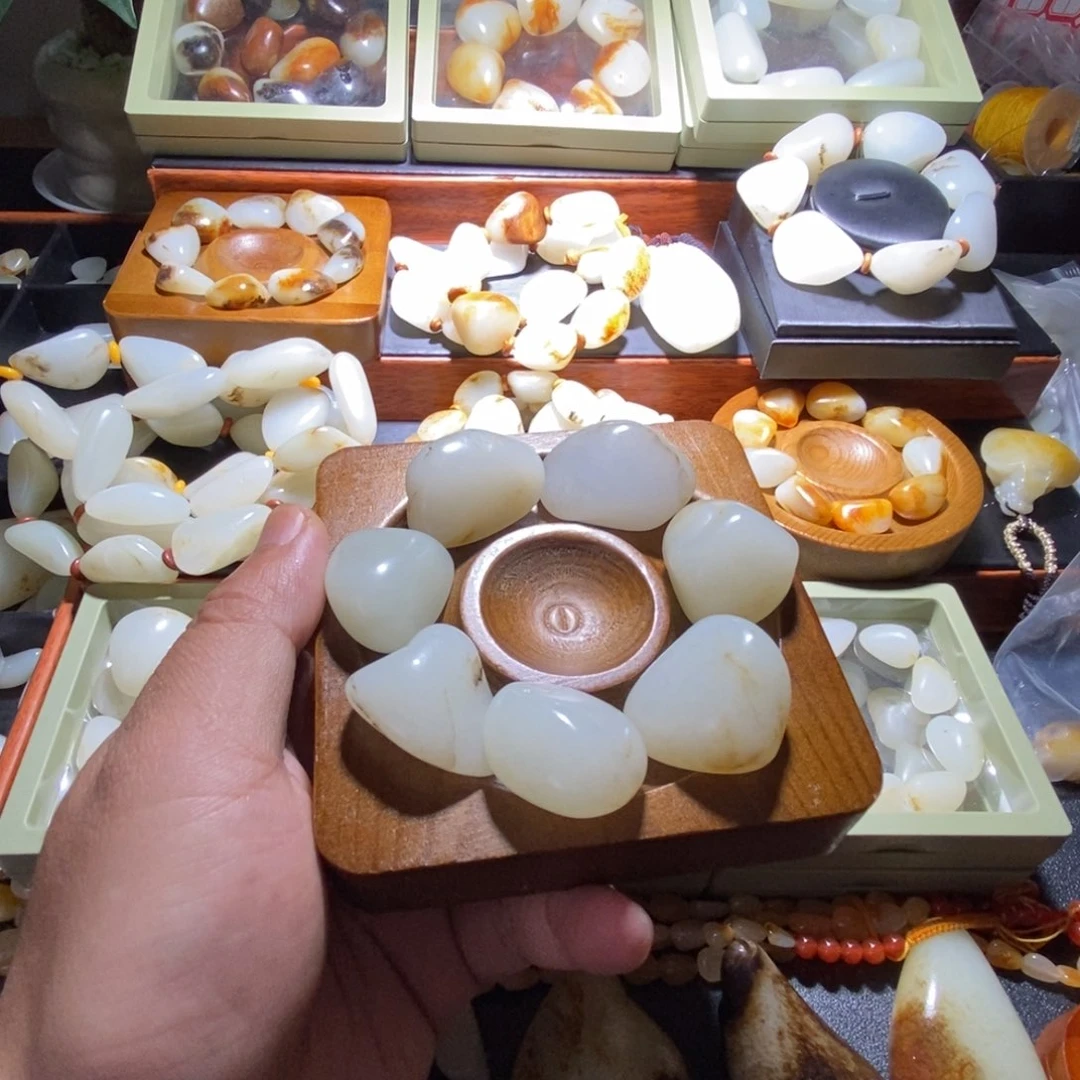手串未镶嵌和田玉小*飞