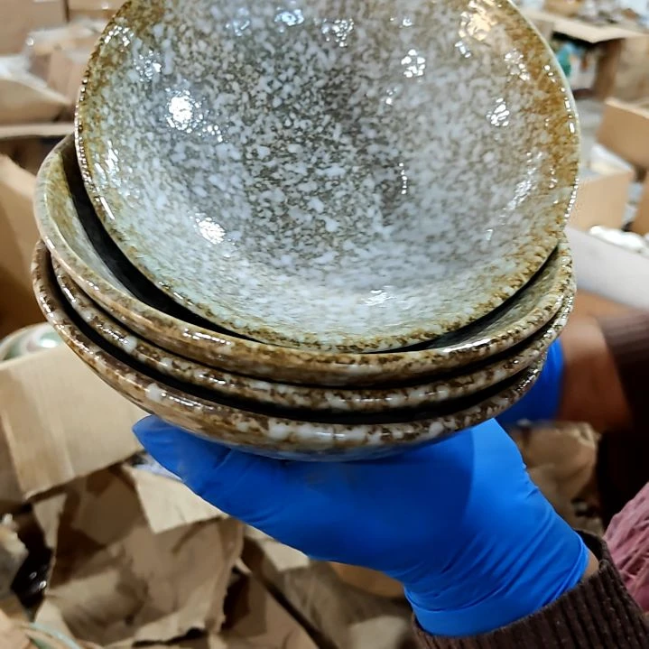 陶瓷盘子碗啥都有