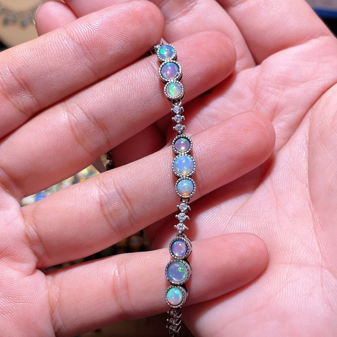 银S925镶嵌欧泊手链）