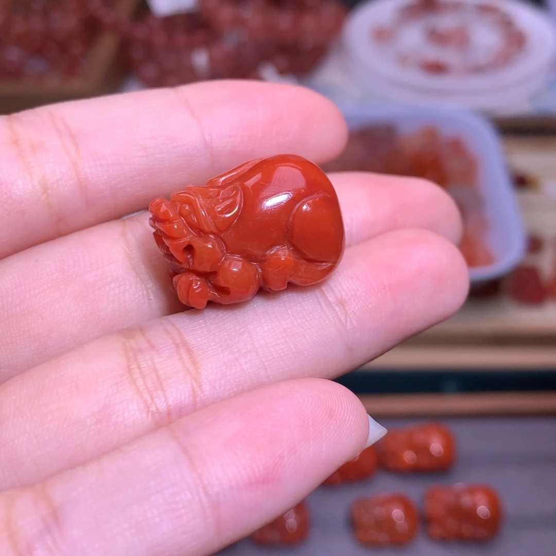 完***人南红玛瑙未镶嵌珠宝半成品貔貅