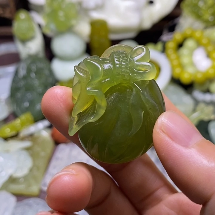 岫玉未镶嵌岫玉颈饰