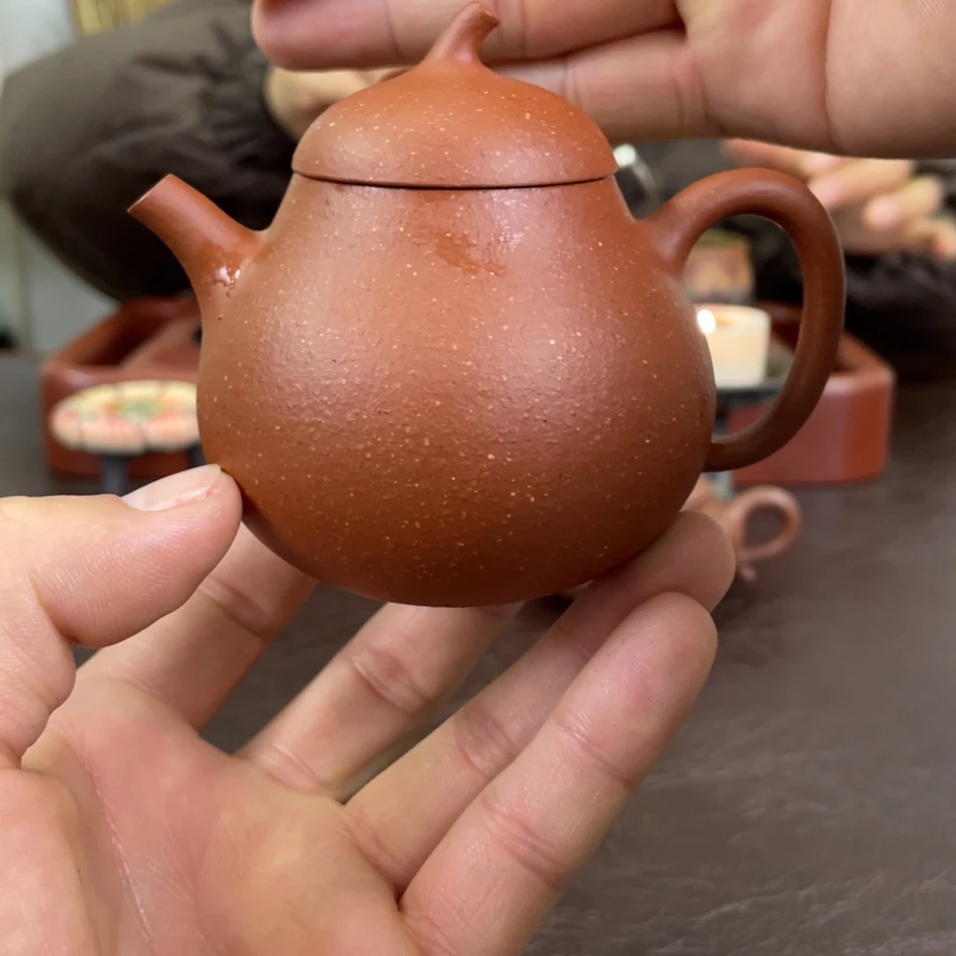 紫砂茶壶茄瓜红降坡