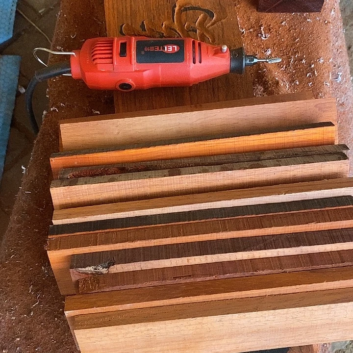 吴***辉非洲紫檀（红花梨）卲氏紫檀木料练手料