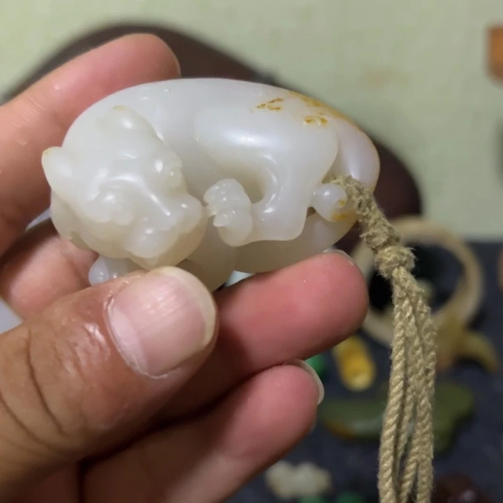 和田玉（糖玉）未镶嵌颈饰