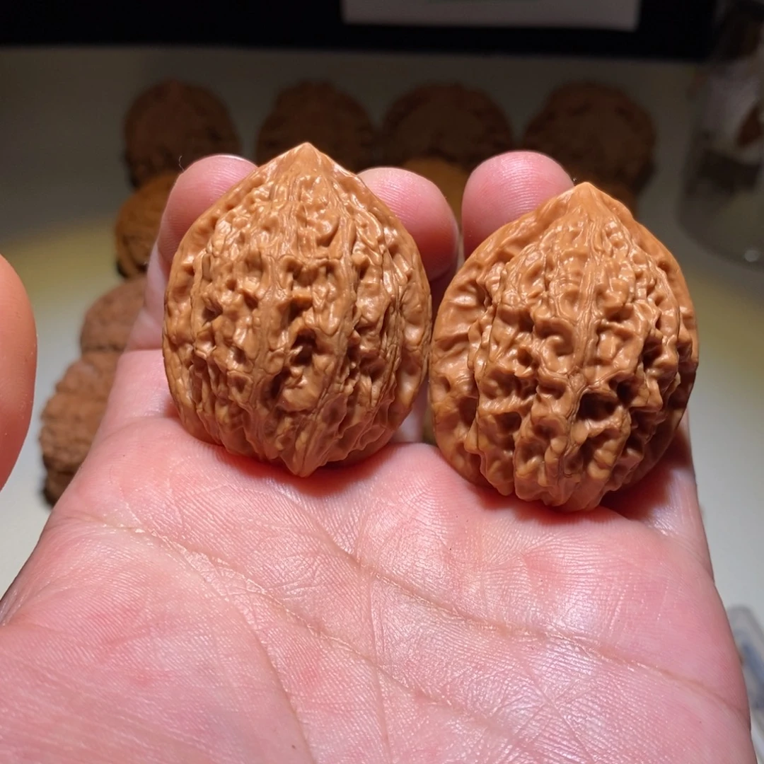 中***^文玩核桃把件溜达鸡0256