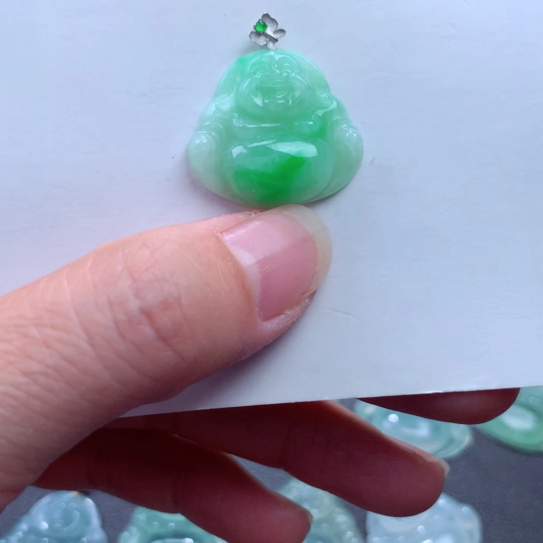 翡翠吊坠(不含链)18K金镶嵌