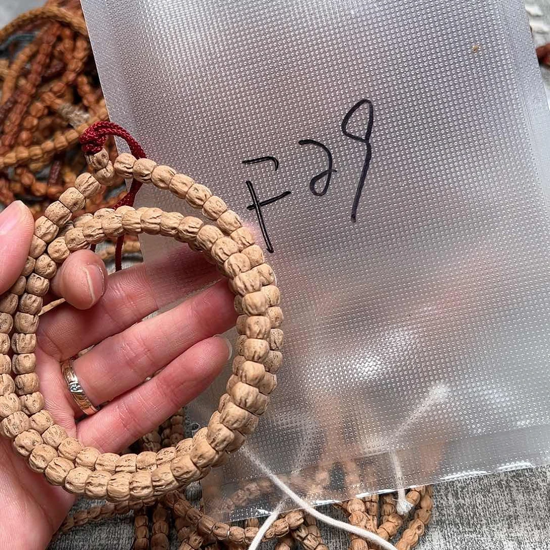 柏香籽/百香籽吊坠冀***鲁