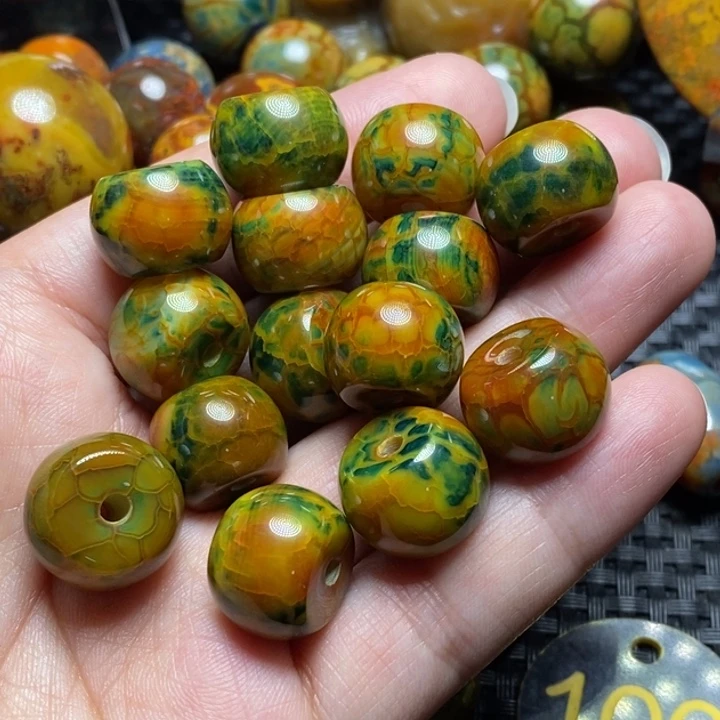 用***6玛瑙/玉髓未镶嵌颈饰