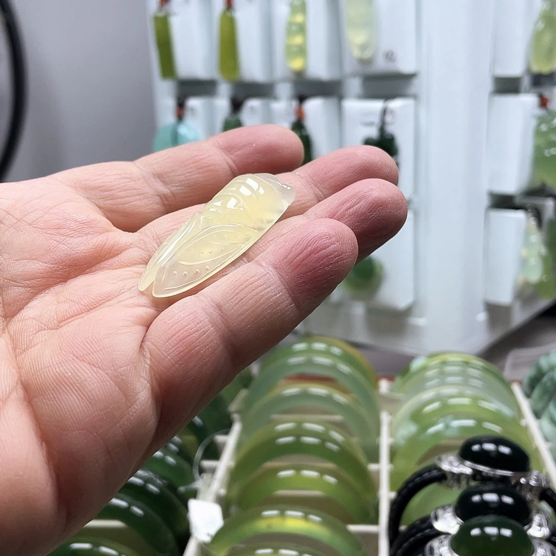 蛇纹石玉合金颈饰