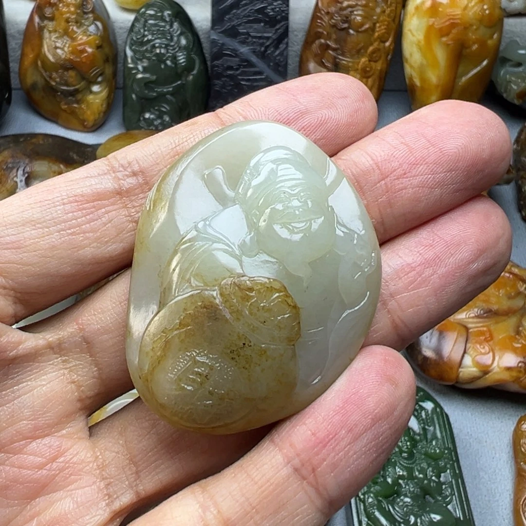 和田玉未镶嵌挂件