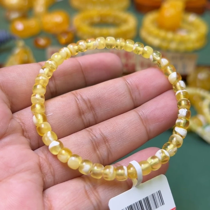 蜜蜡未镶嵌珠宝奇石