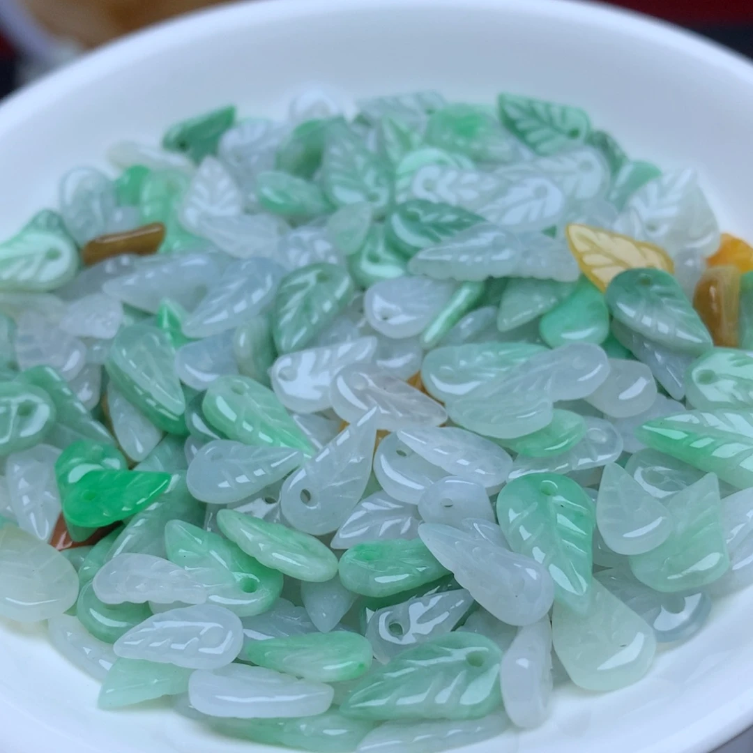 【闪购商品】翡翠手链未镶嵌冰三彩树叶子20个