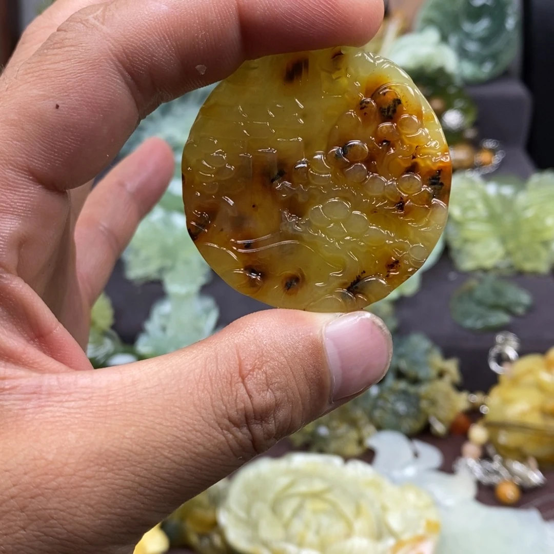 蛇纹石玉未镶嵌吊坠(不含链)