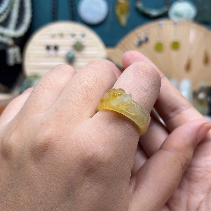 蛇纹石玉戒指未镶嵌用****1