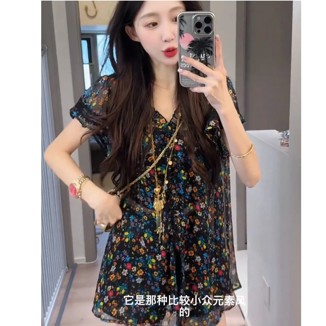 法式碎花衬衫女士2025新款轻奢高级感黑色衬衣独特漂亮气质上衣女