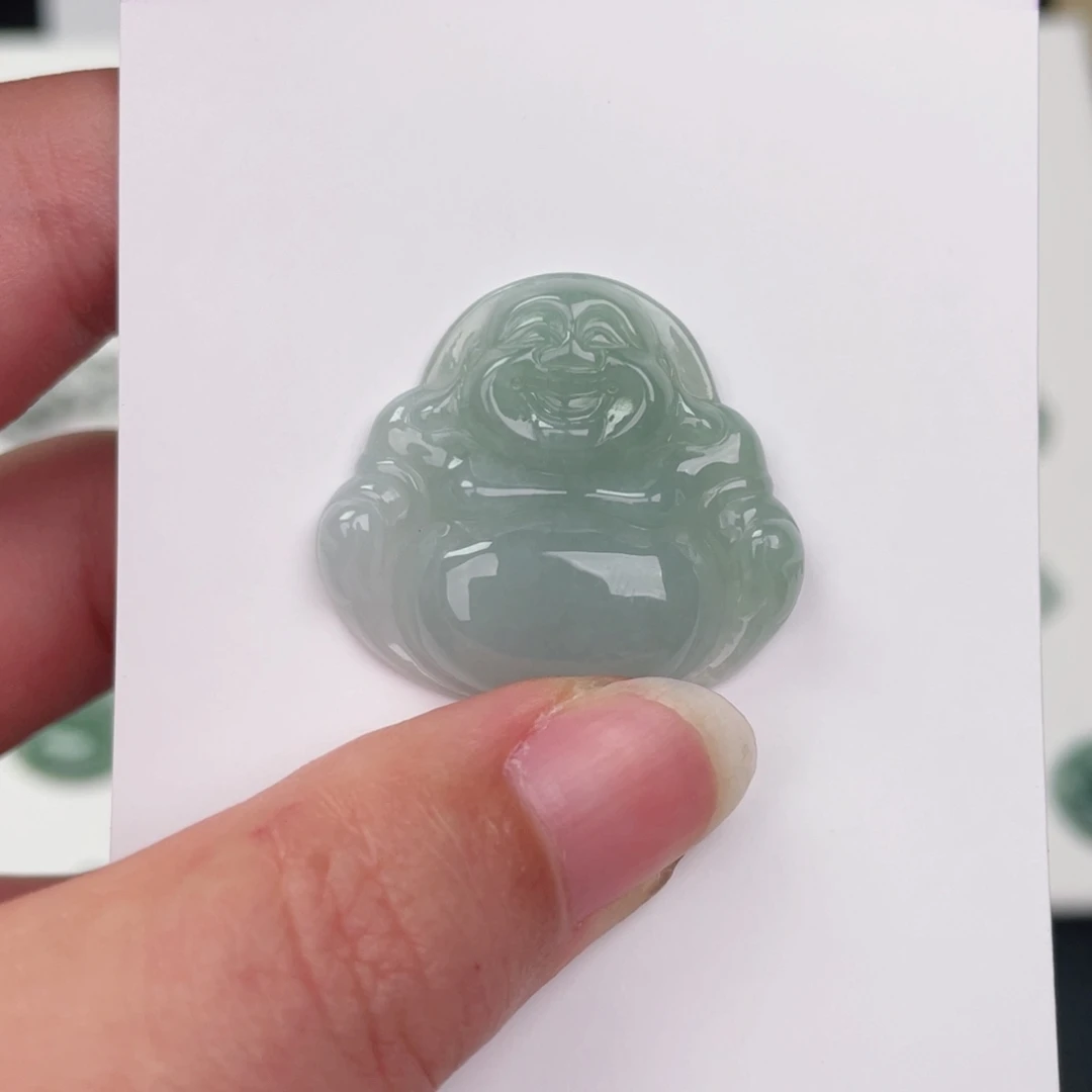 翡翠未镶嵌颈饰佛公