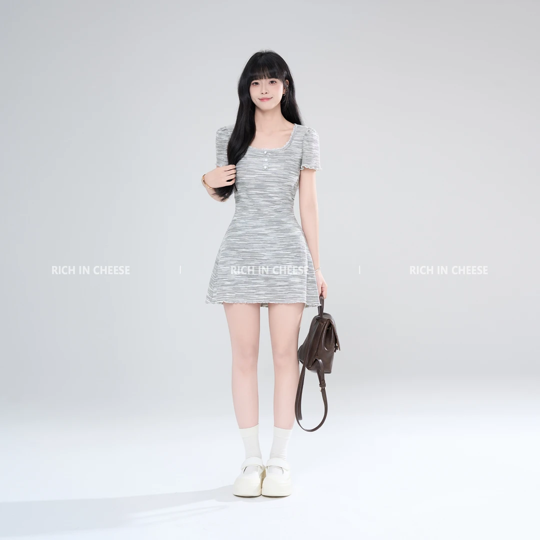 RICHINCHEESE 雾都日记 韩系设计感多巴胺针织多彩气质收腰连衣裙