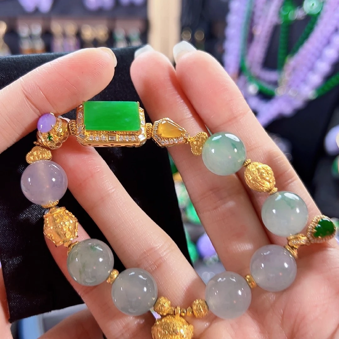 翡翠18K金镶嵌手串签收后24小时鉴赏期