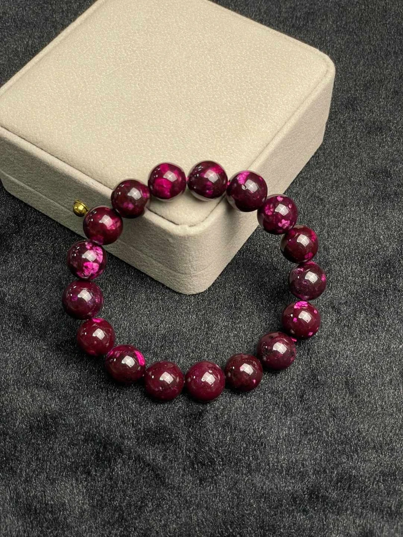 A70樱花粉12m手串女款