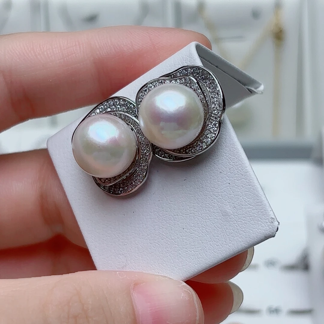 吉***天淡水珍珠银S925镶嵌颈饰