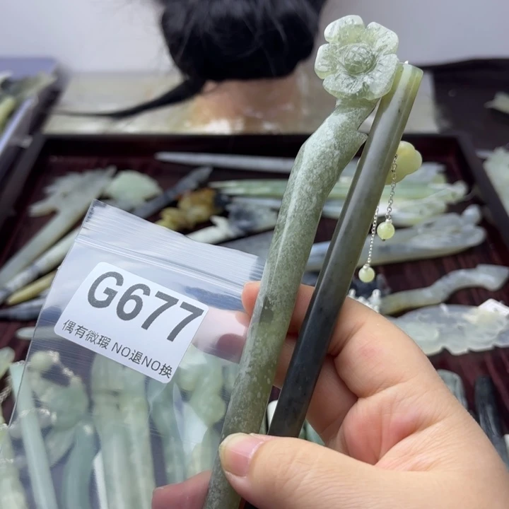 蛇纹石玉发饰合金?**?