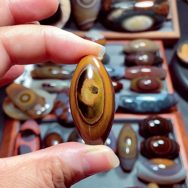 未镶嵌玛瑙/玉髓珠宝奇石