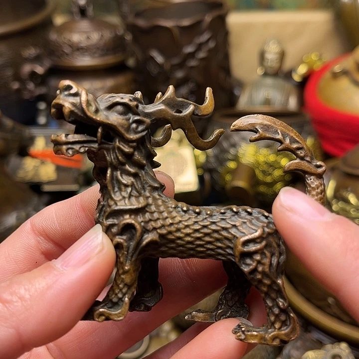 精美铜器批发档口