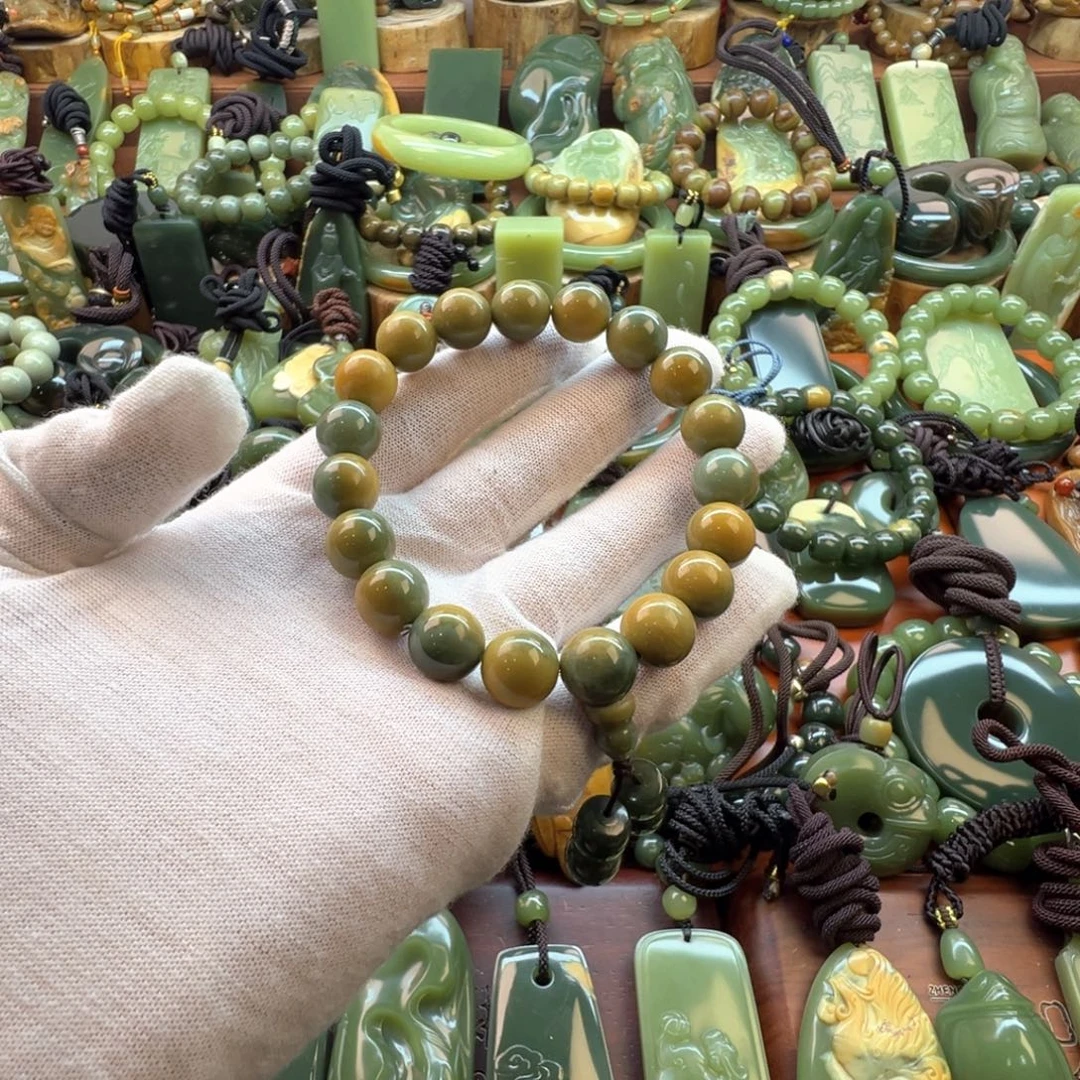 用***6岫岩河磨玉（透闪石质玉）未镶嵌手链